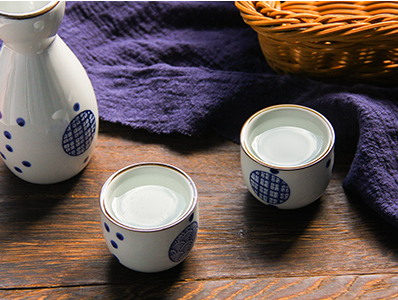 白酒具有促进我们血液循环